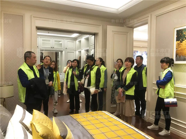 广千木门整木定制：广千商学院2104班圆满结束！